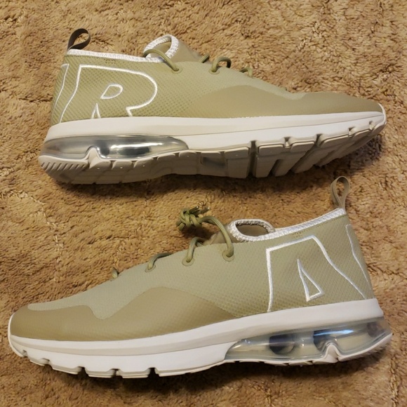 Air Max - Picture 2 of 2